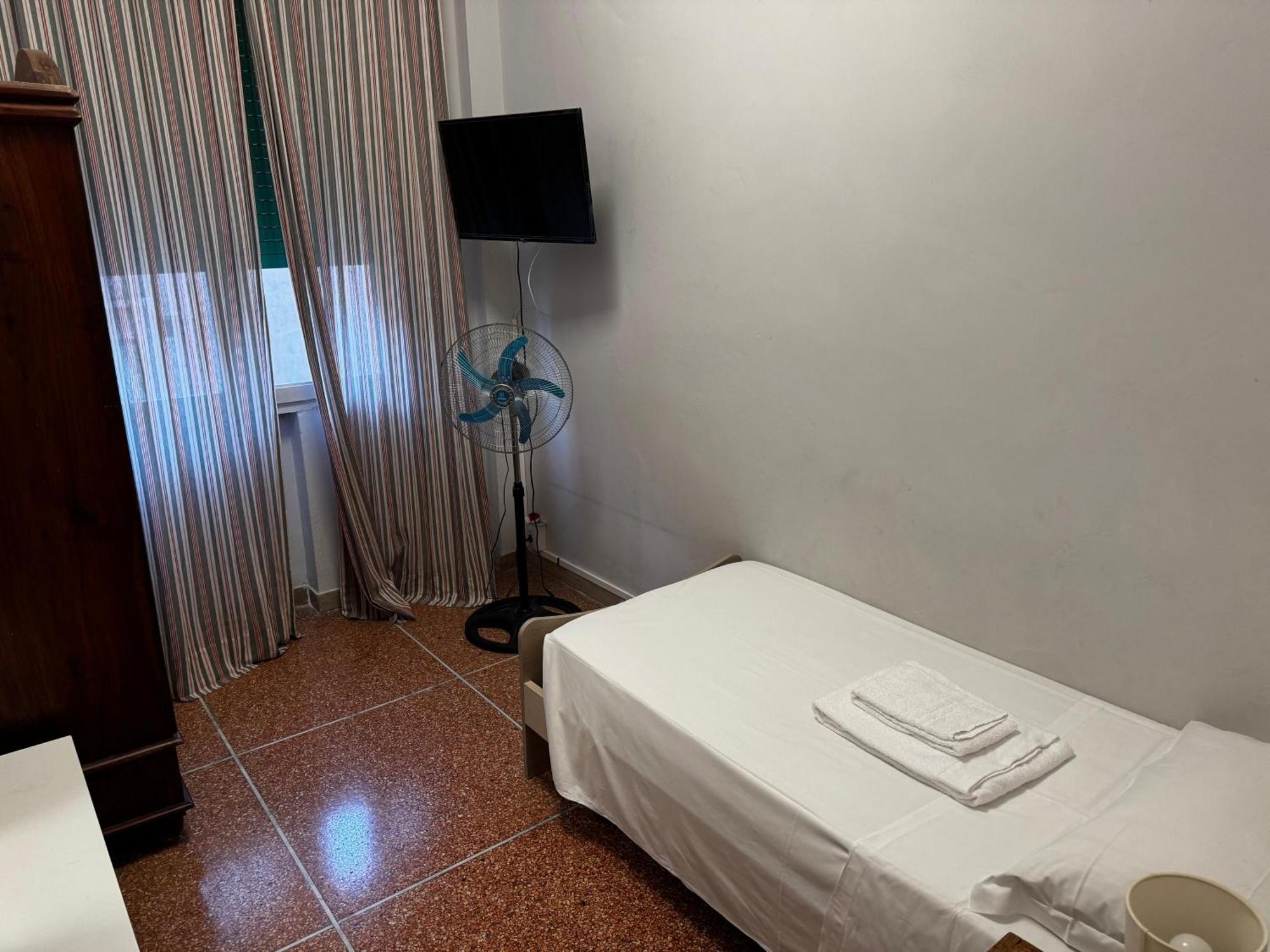 City Rooms Pisa Buitenkant foto